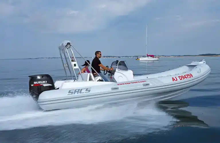 Speedboat rentals